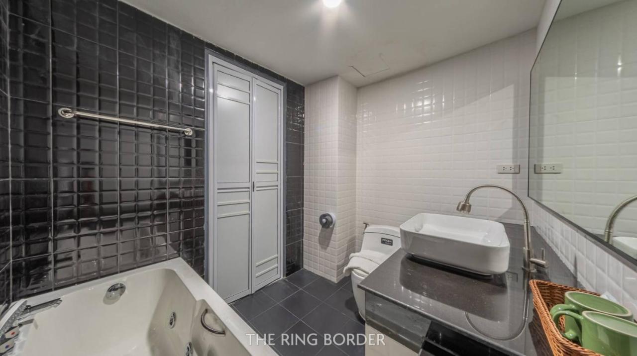 The Ring Border Hotel Ban Khlong Phruan Екстериор снимка